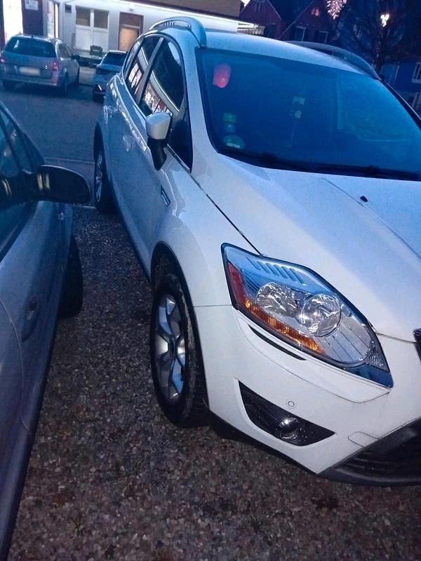 Second-hand Ford Kuga 140 CP (102 kW) 2012 Alb SUV