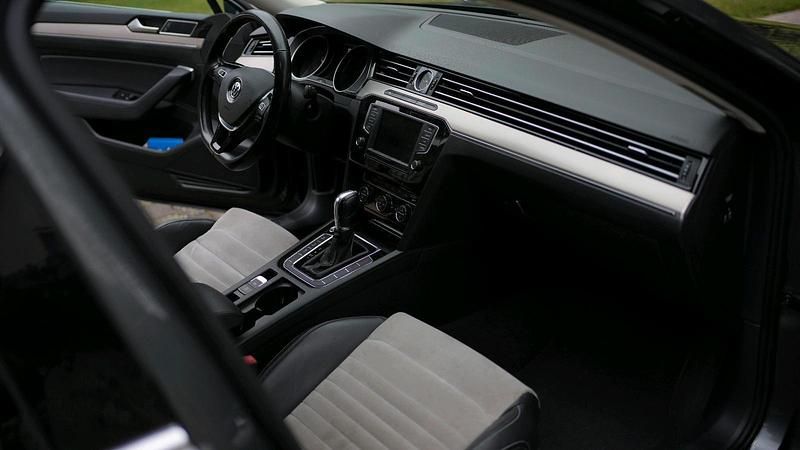 Usata VW Passat 180 CV (132 kW) 2015 Grigio Station wagon