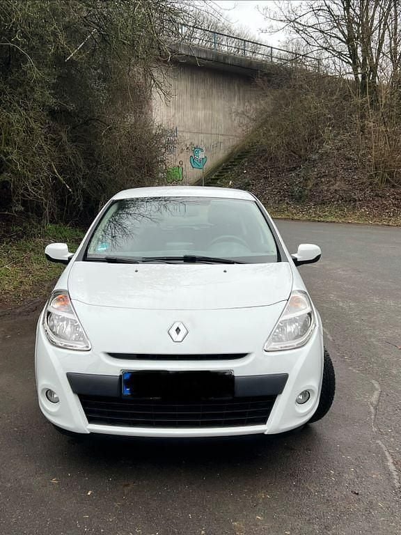 Gebraucht Renault Clio IV Collection 75 PS (55 kW) 2013 Weiß Limousine