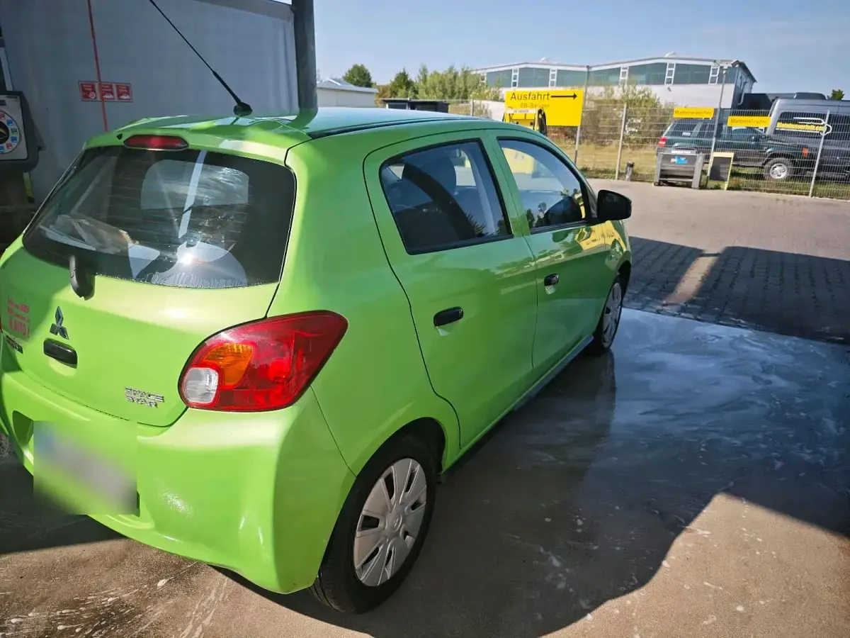 Gebraucht Mitsubishi Space Star 71 PS (52 kW) 2015 Kleinwagen