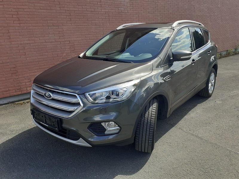 Magneticgrau metallic Gebraucht 2017 Ford Kuga Titanium SUV | 13.950 € (Fairer Preis) - Bild 1/4