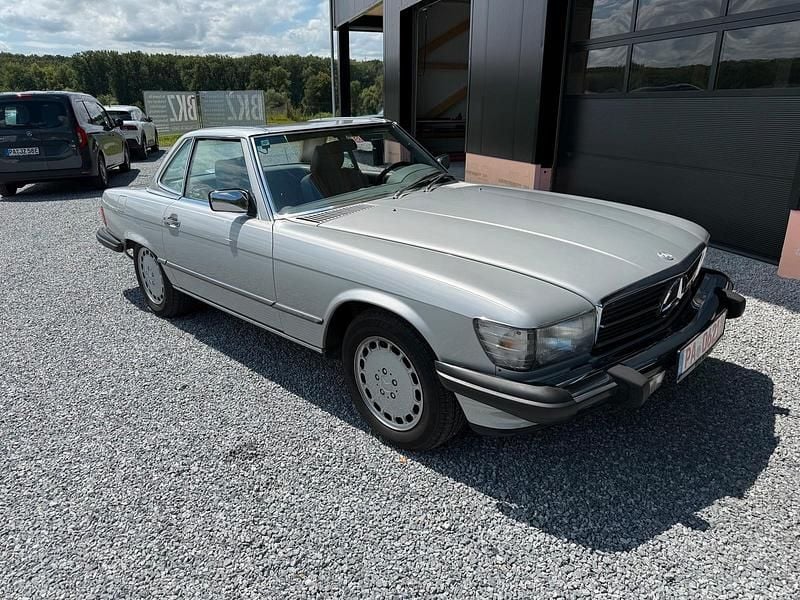 Silber Gebraucht 1986 Mercedes 560 Cabrio | 35.900 € - Bild 1/4