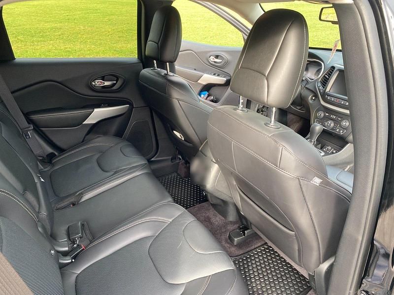 Gebraucht Jeep Cherokee Overland 200 PS (147 kW) 2018 Schwarz SUV