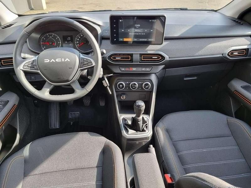 Gebraucht Dacia Sandero Expression 91 PS (66 kW) 2023 Stahlblau Kleinwagen