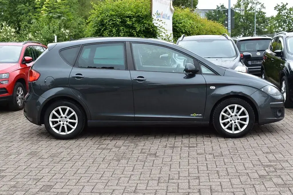 Gebraucht Seat Altea Copa 105 PS (77 kW) 2012 Grau Van / Kleinbus