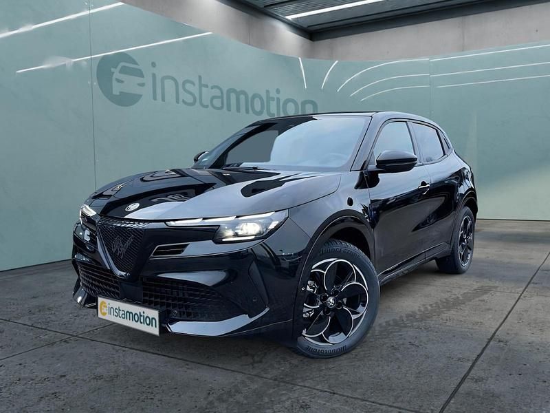 Schwarz Gebraucht 2024 Alfa Romeo GT Junior SUV | 35.640 € (Etwas zu teuer) - Bild 1/4