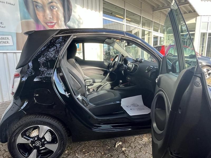 Gebraucht Smart ForTwo Electric Drive Exclusive 60 kW (82 PS) 2023 Schwarz Cabrio