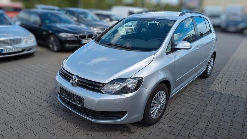 Silber Gebraucht 2012 VW Golf VII Trendline Limousine | 8.700 € (Fairer Preis) - Bild 1/4