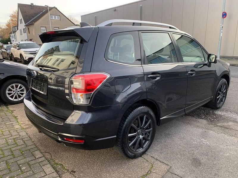 Gebraucht Subaru Forester Exclusive+ 150 PS (110 kW) 2019 Grau SUV