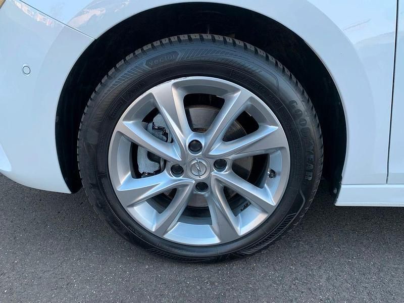 Gebraucht Opel Corsa Elegance 101 PS (74 kW) 2022 Weiß Kleinwagen