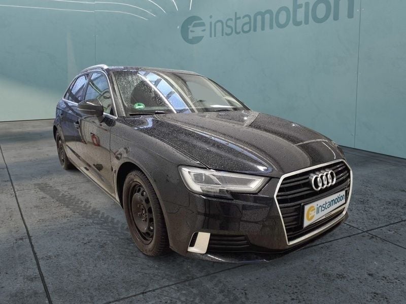 Schwarz Gebraucht 2020 Audi A3 Sportback Sport Kleinwagen | 22.490 € (Fairer Preis) - Bild 1/3
