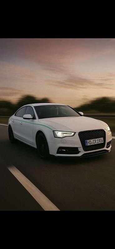 Weiß Gebraucht 2012 Audi A5 Sportback Ambiente Coupé | 11.500 € (Fairer Preis) - Bild 1/4