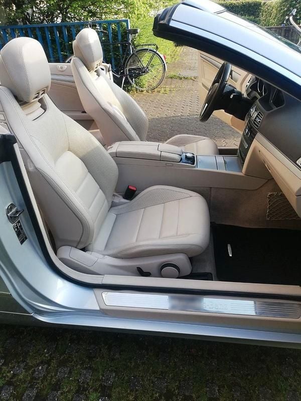 Gebraucht Mercedes E220 170 PS (125 kW) 2013 Silber Cabrio