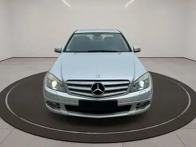 Gebraucht Mercedes C180 156 PS (114 kW) 2008 Silber Limousine