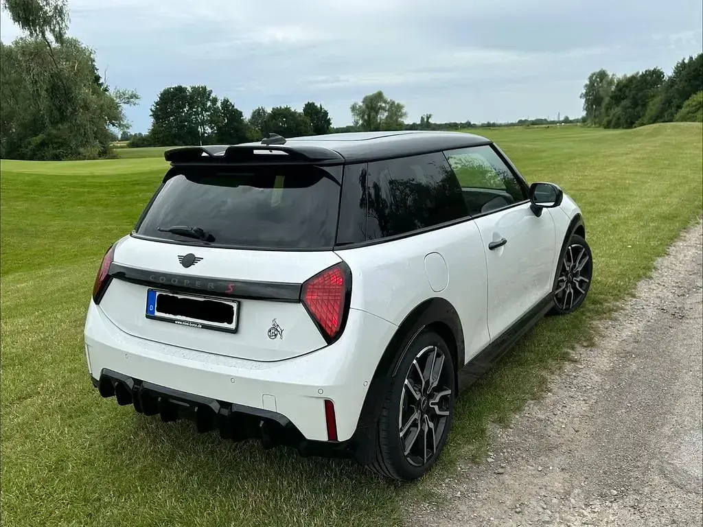 Gebraucht Mini John Cooper Works 204 PS (150 kW) 2025 Weiß Kleinwagen