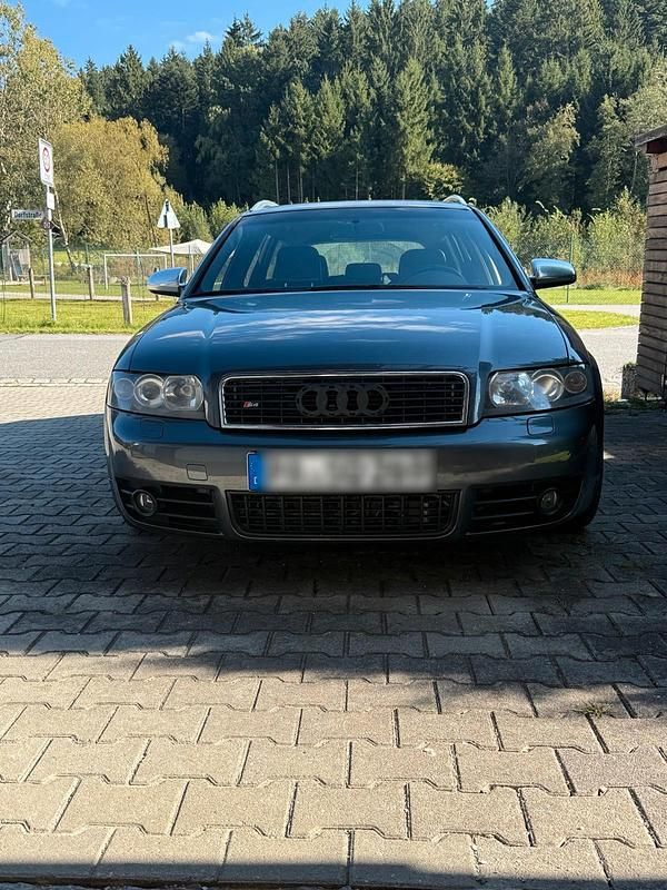Grau Gebraucht 2003 Audi S4 Sport Kombi | 7.999 € - Bild 1/4