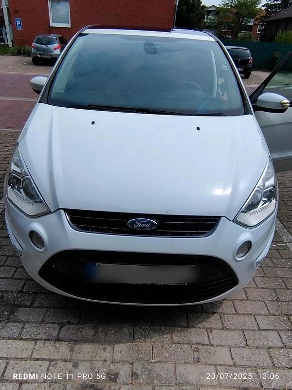 Weiß Gebraucht 2012 Ford S-MAX S Van / Kleinbus | 4.600 € (Guter Preis) - Bild 1/4