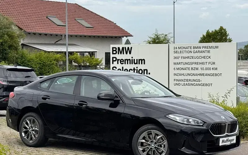 Neu BMW 216 Efficient Dynamics 122 PS (89 kW) 2026 Schwarz Coupé
