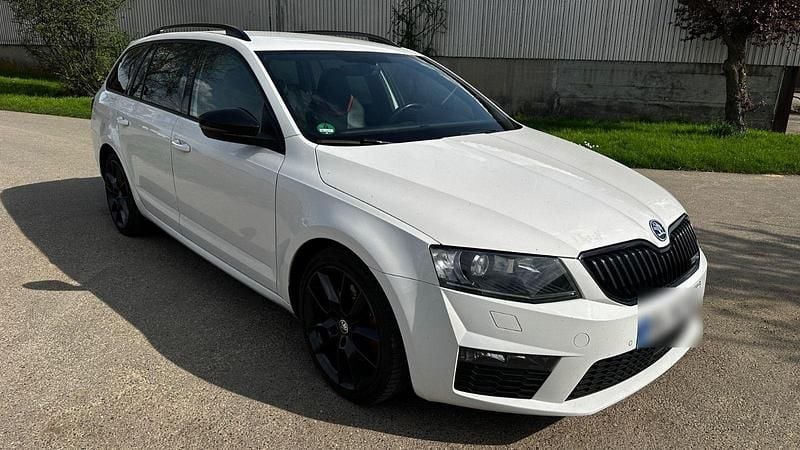 Gebraucht Skoda Octavia RS 184 PS (135 kW) 2017 Weiß Kombi