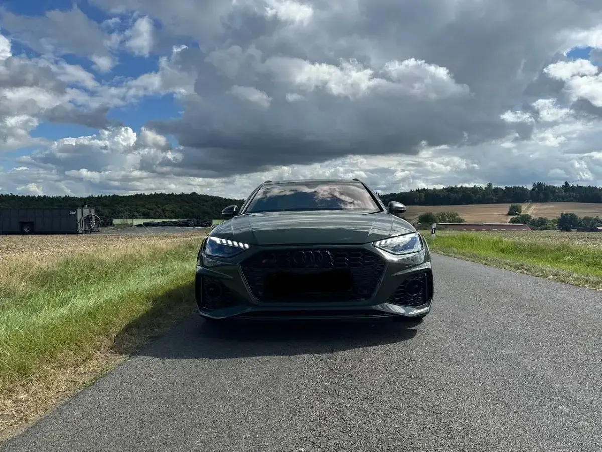 Gebraucht Audi RS4 Exclusive 450 PS (330 kW) 2021 Grün Kombi