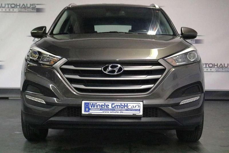 Gebraucht Hyundai Tucson 132 PS (97 kW) 2017 Grau SUV