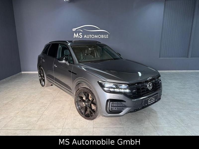 Grau Gebraucht 2019 VW Touareg R-line SUV | 45.990 € (Fairer Preis) - Bild 1/4