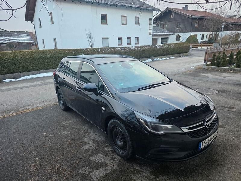 Gebraucht Opel Astra Innovation 136 PS (100 kW) 2018 Schwarz Kombi