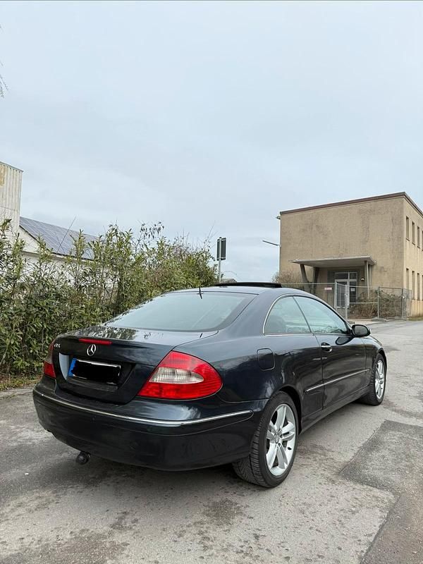 Gebraucht Mercedes CLK320 224 PS (164 kW) 2007 Schwarz Coupé