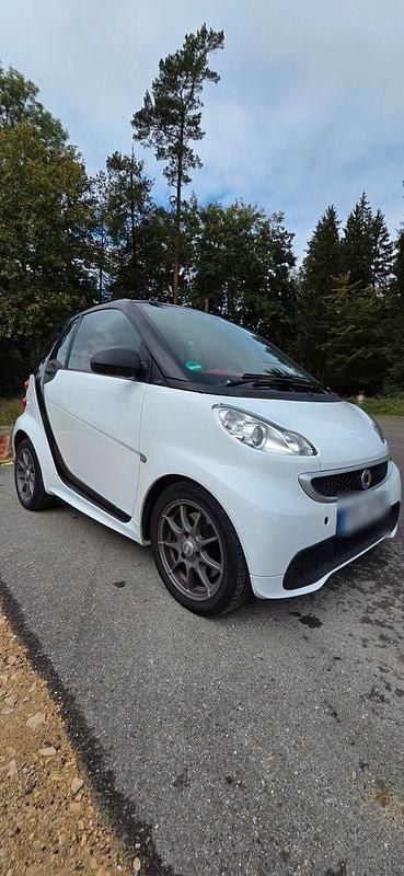 Weiß Gebraucht 2013 Smart ForTwo Coupé Passion Coupé | 6.500 € (Etwas zu teuer) - Bild 1/4