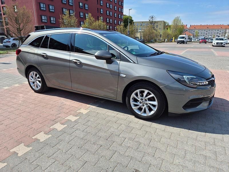 Gebraucht Opel Astra Elegance 145 PS (106 kW) 2020 Grau Kombi