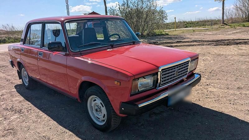 Second-hand Lada 2107 75 CP (55 kW) 1990 Berlinǎ