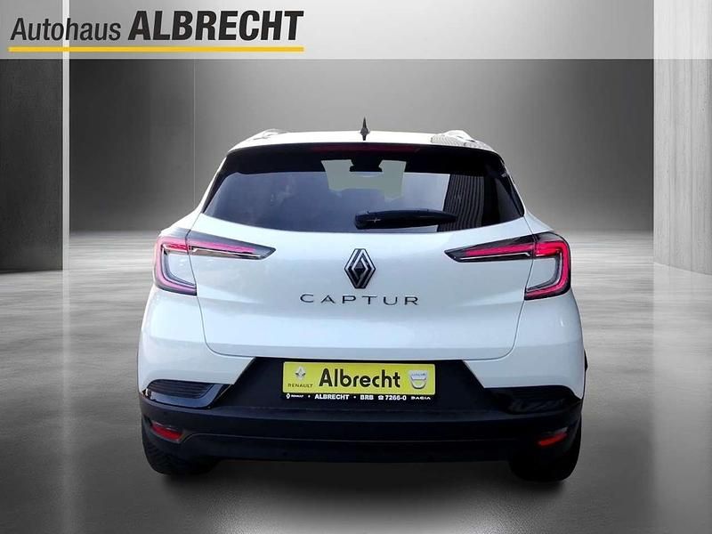 Neu Renault Captur Techno 140 PS (102 kW) 2025 Perlmuttweiß metallic, black SUV