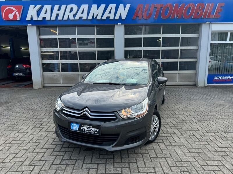 Grau Gebraucht 2017 Citroën C4 Live Limousine | 7.299 € (Fairer Preis) - Bild 1/4