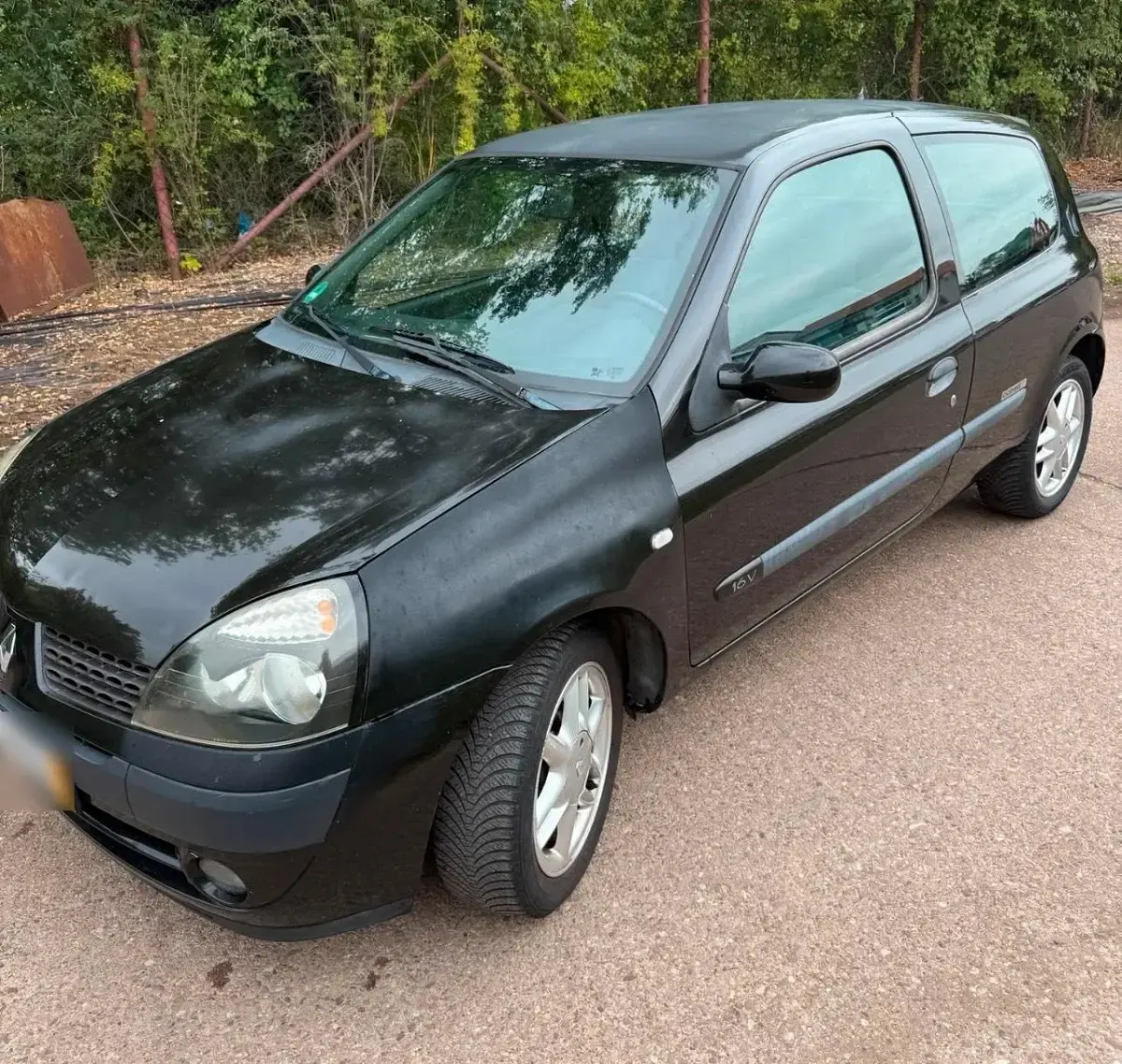Gebraucht Renault Clio 75 PS (55 kW) 2005 Schwarz Kleinwagen
