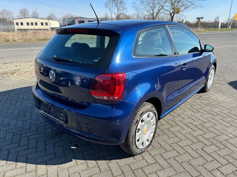 Gebraucht VW Polo Comfortline 69 PS (50 kW) 2011 Blau Limousine