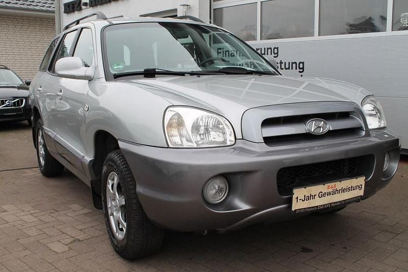 Silber Gebraucht 2005 Hyundai Santa Fe GLS SUV | 5.555 € (Teuer) - Bild 1/4