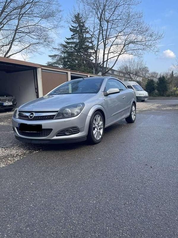 Gebraucht Opel Astra Cabriolet Edition 140 PS (102 kW) 2009 Grau Cabrio