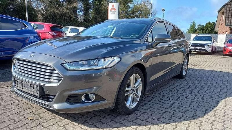Gebraucht Ford Mondeo Titanium 150 PS (110 kW) 2015 Grau Kombi