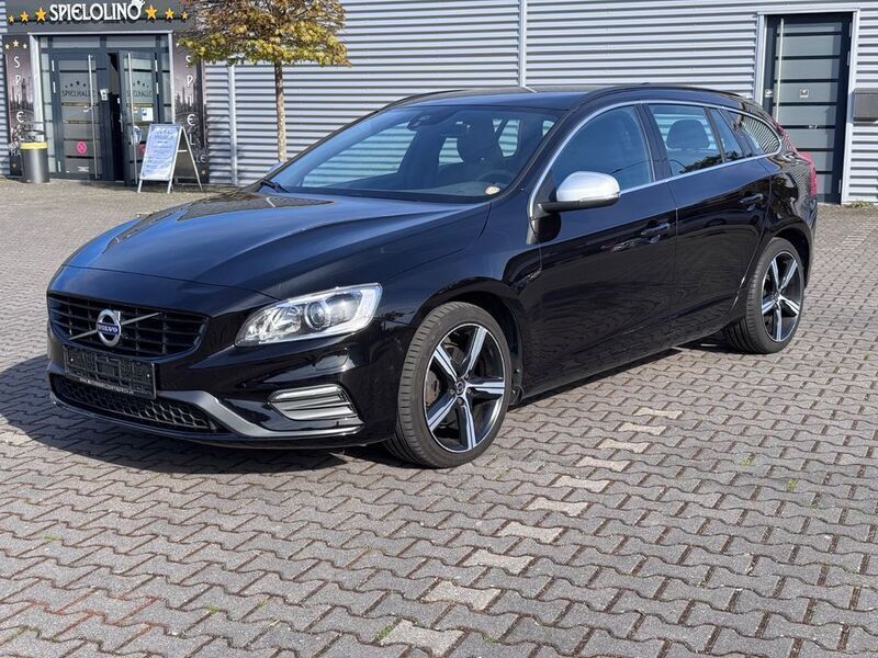 Schwarz Gebraucht 2018 Volvo V60 R-Design Kombi | 17.480 € (Fairer Preis) - Bild 1/4