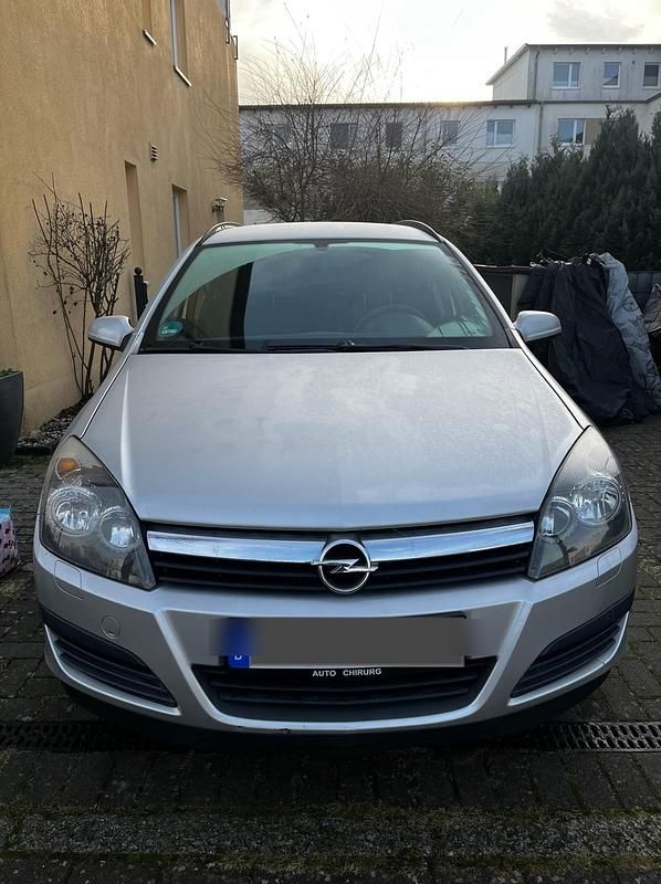 Silber Gebraucht 2006 Opel Astra Kombi | 2.400 € - Bild 1/4