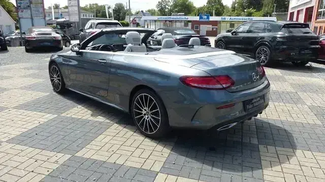 Gebraucht Mercedes C200 AMG 184 PS (135 kW) 2018 Andere Cabrio