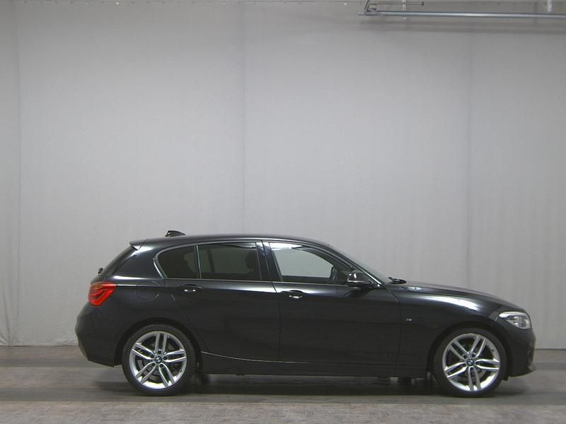 Schwarz Gebraucht 2016 BMW 120 M Sport Kleinwagen | 13.280 € (Fairer Preis) - Bild 1/4