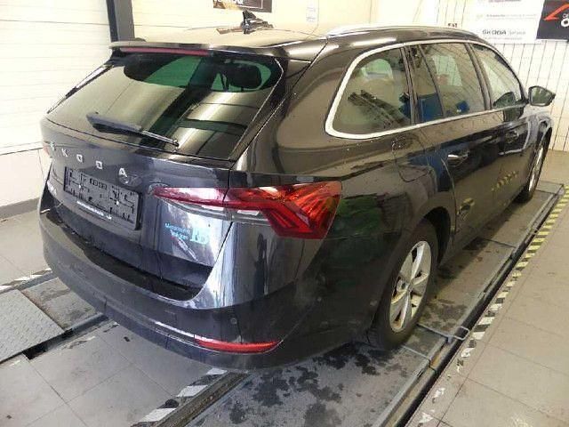 Gebraucht Skoda Octavia Style 150 PS (110 kW) 2022 Blackmagic perleffekt Kombi