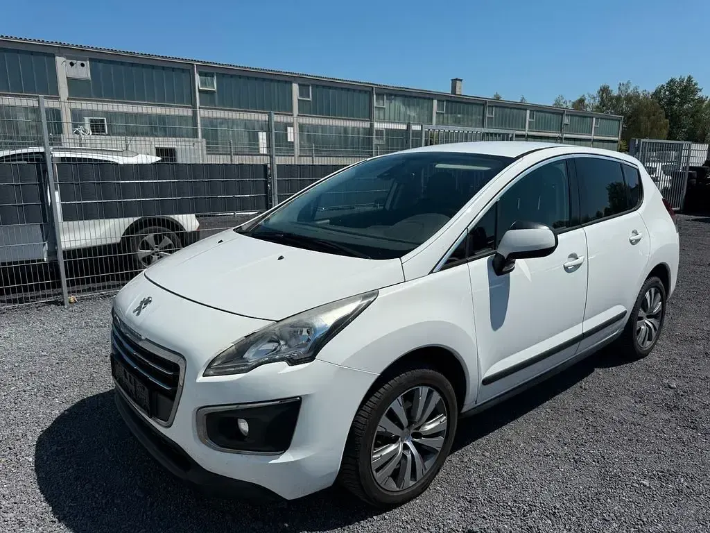 Gebraucht Peugeot 3008 Active 120 PS (88 kW) 2015 Weiß Kombi