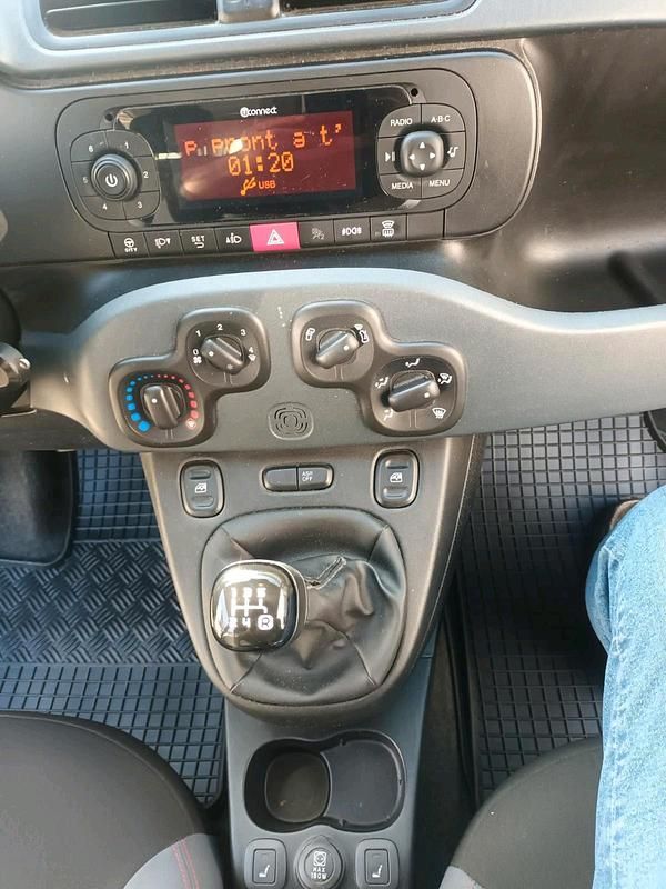 Gebraucht Fiat Panda 69 PS (50 kW) 2017 Blau Kleinwagen