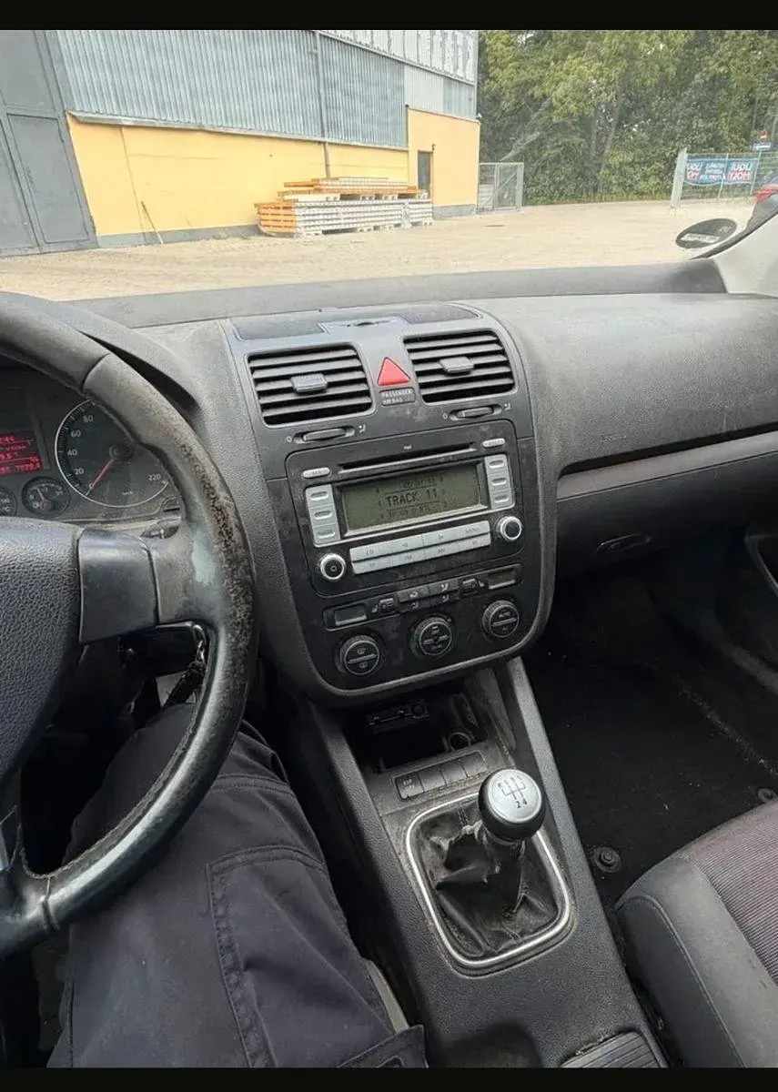 Gebraucht VW Golf V Comfortline 80 PS (58 kW) 2007 Silber Limousine