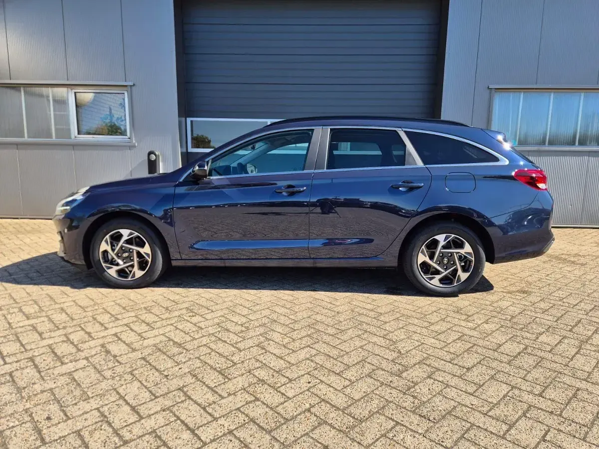 Neu Hyundai i30 Trend 150 PS (110 kW) 2026 Sailing blue Kombi