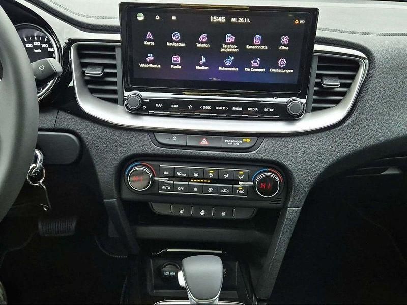 Neu Kia Ceed Sportswagon Vision 140 PS (102 kW) 2025 Schwarz Kombi