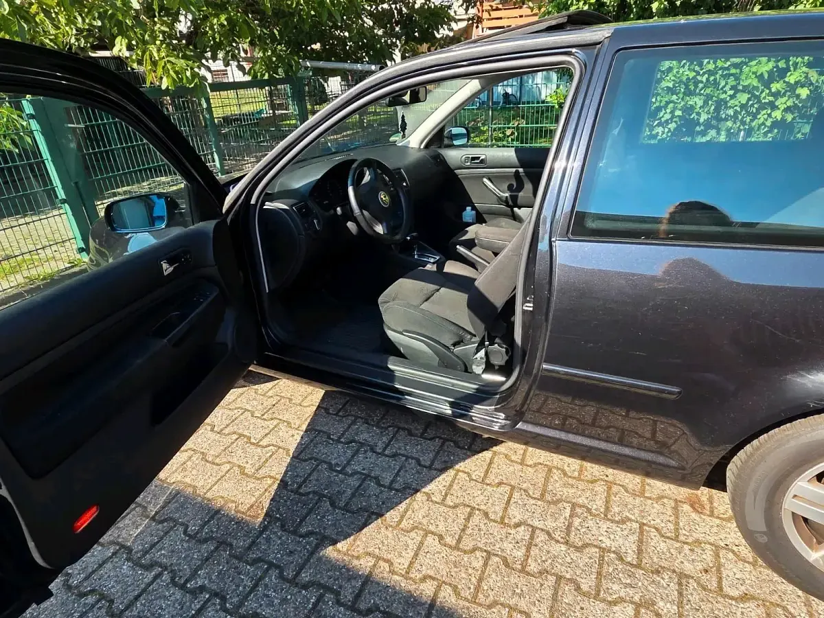 Gebraucht VW Golf 101 PS (74 kW) 1998 Schwarz Coupé