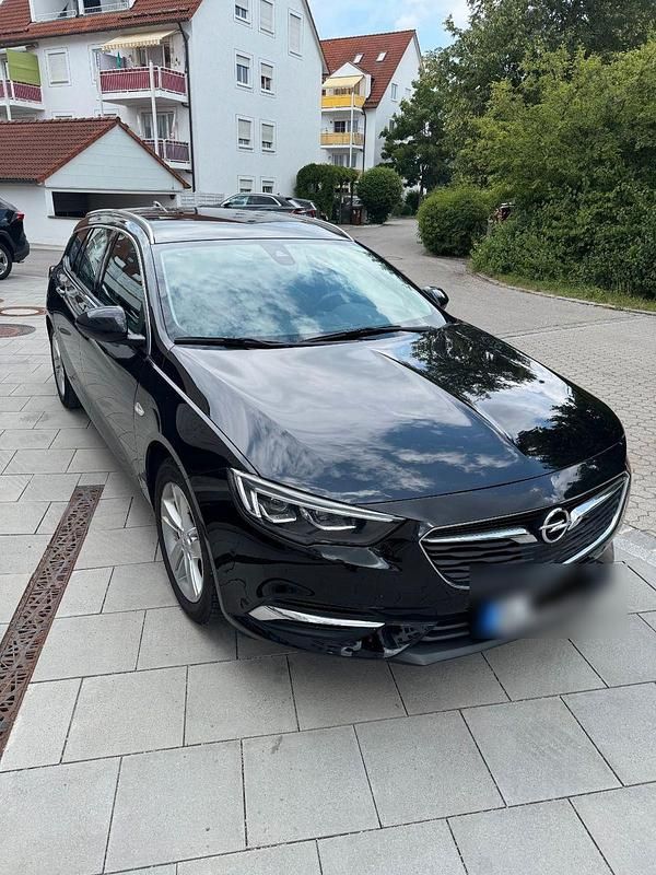 Schwarz Gebraucht 2017 Opel Insignia Kombi | 10.450 € (Fairer Preis) - Bild 1/4